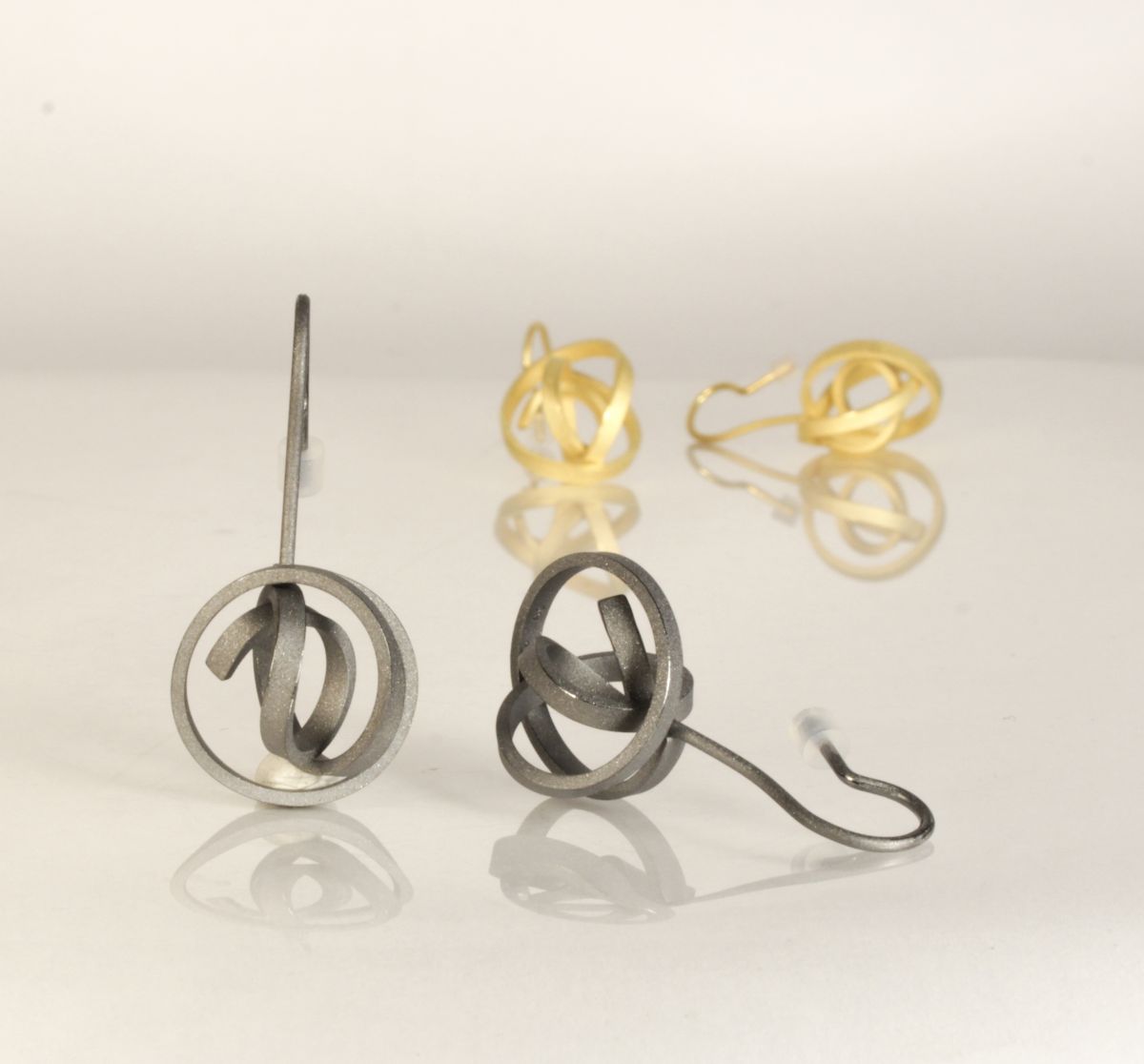 Ohrhänger Kugel Knoten