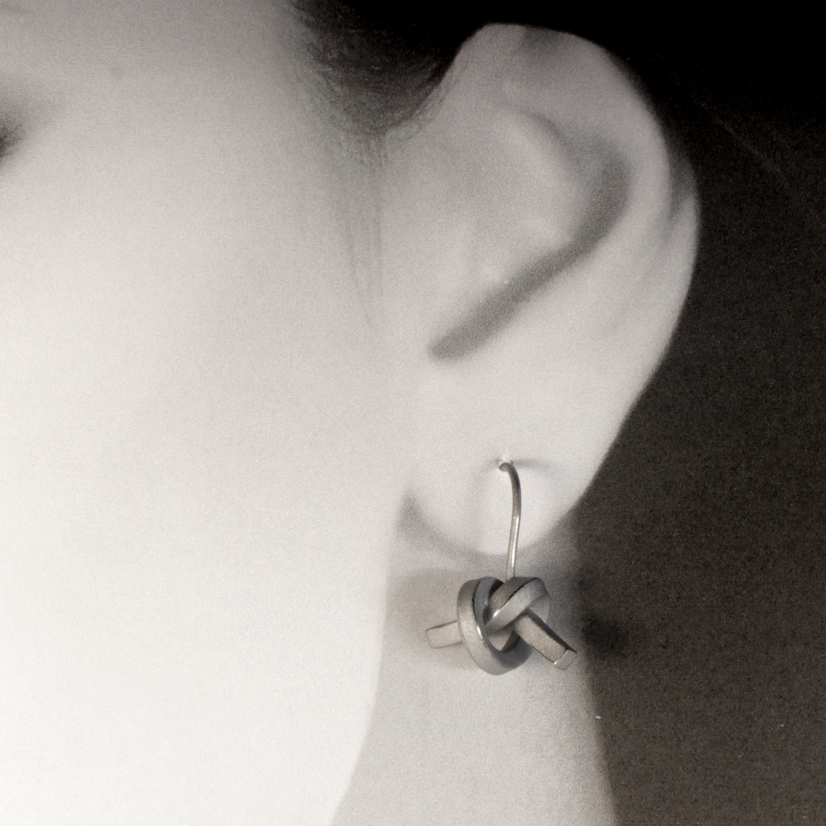 Ohrhänger Knoten kanitg