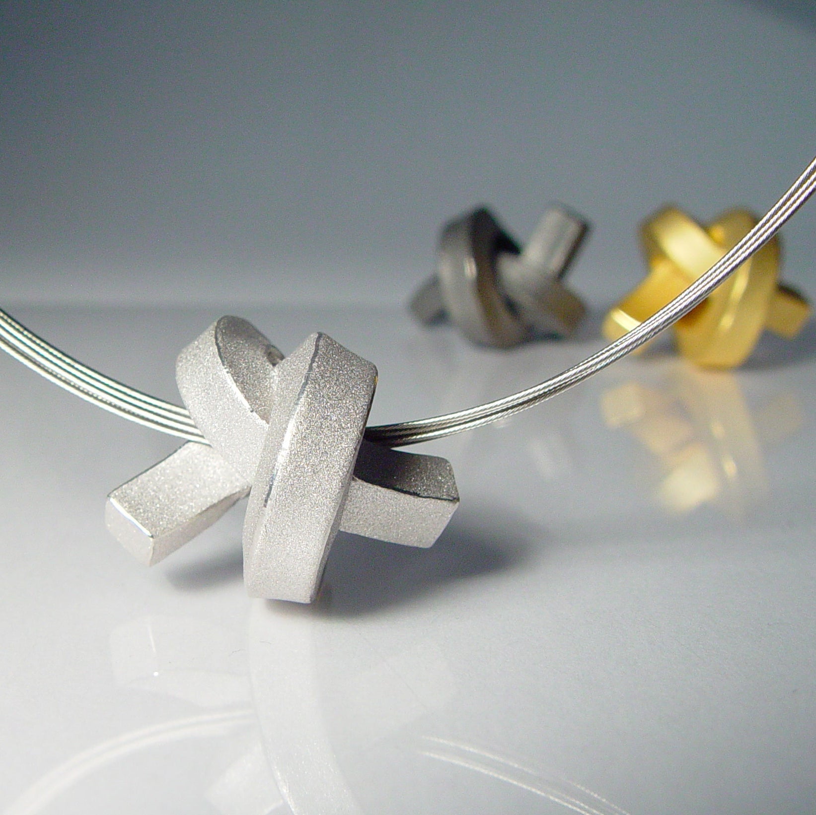 Set: Knoten kantig klein + Halsreif (5)