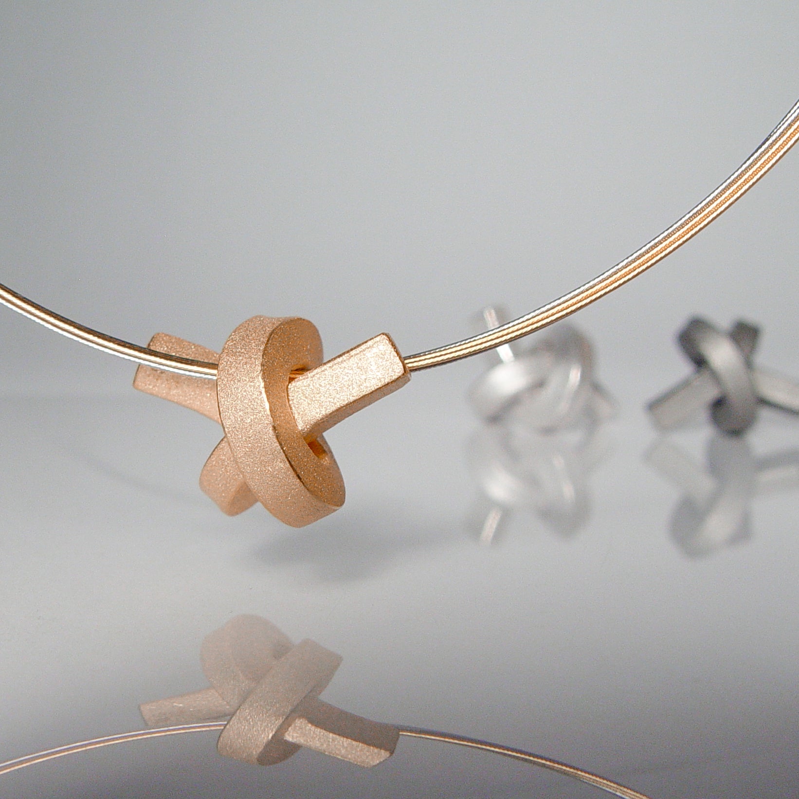 Set: Knoten kantig klein + Halsreif (5)