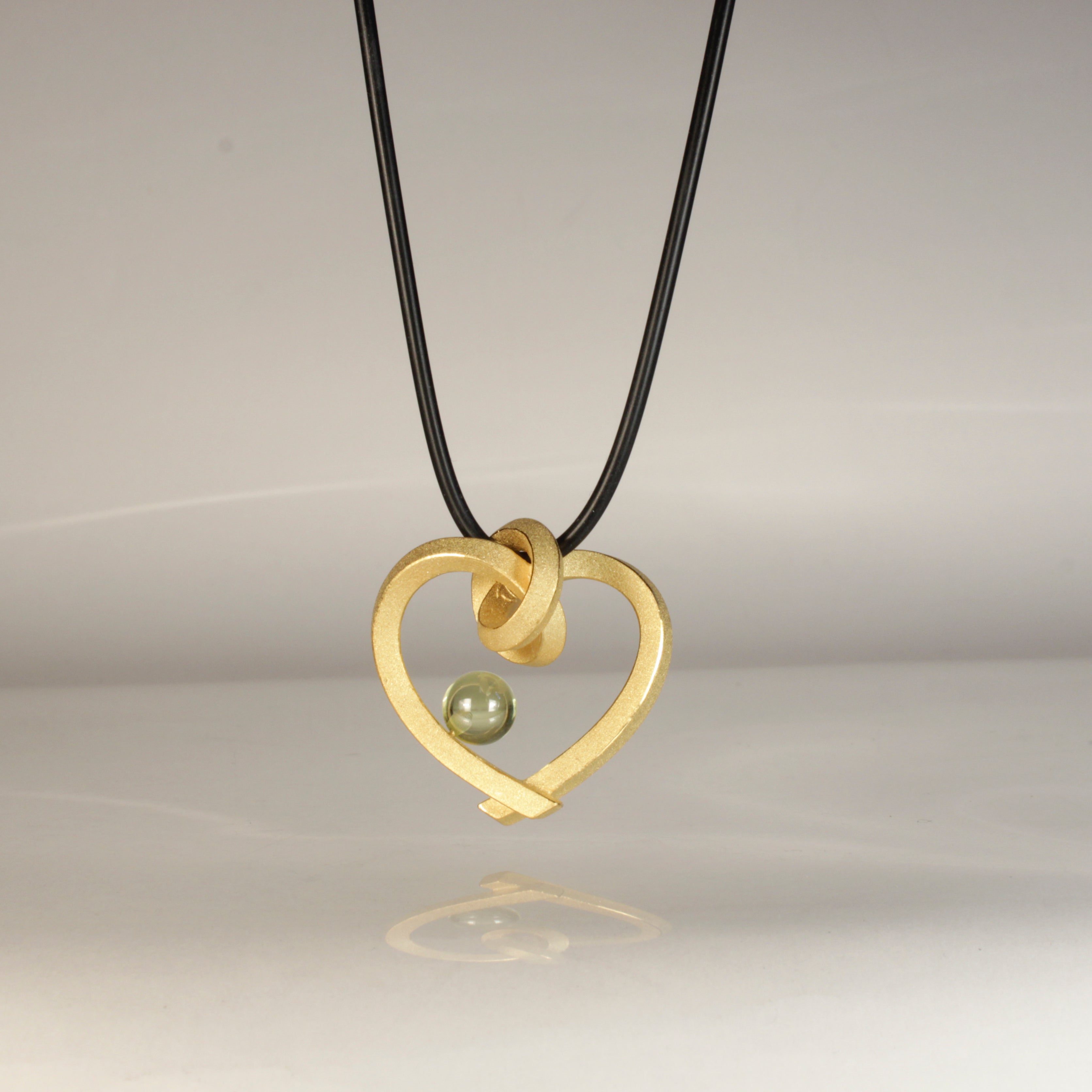 Herz mit Perle groß