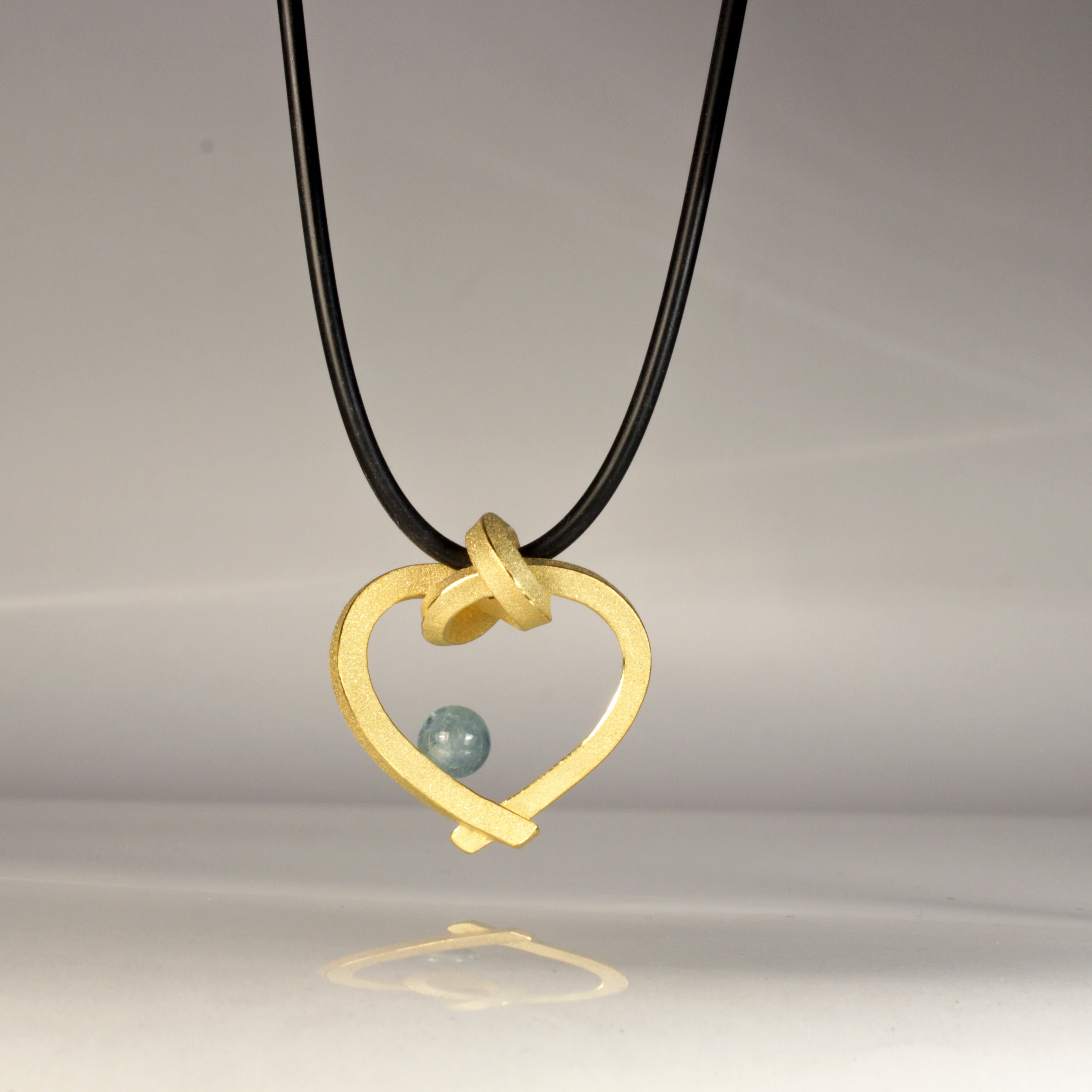 Herz mit Perle klein