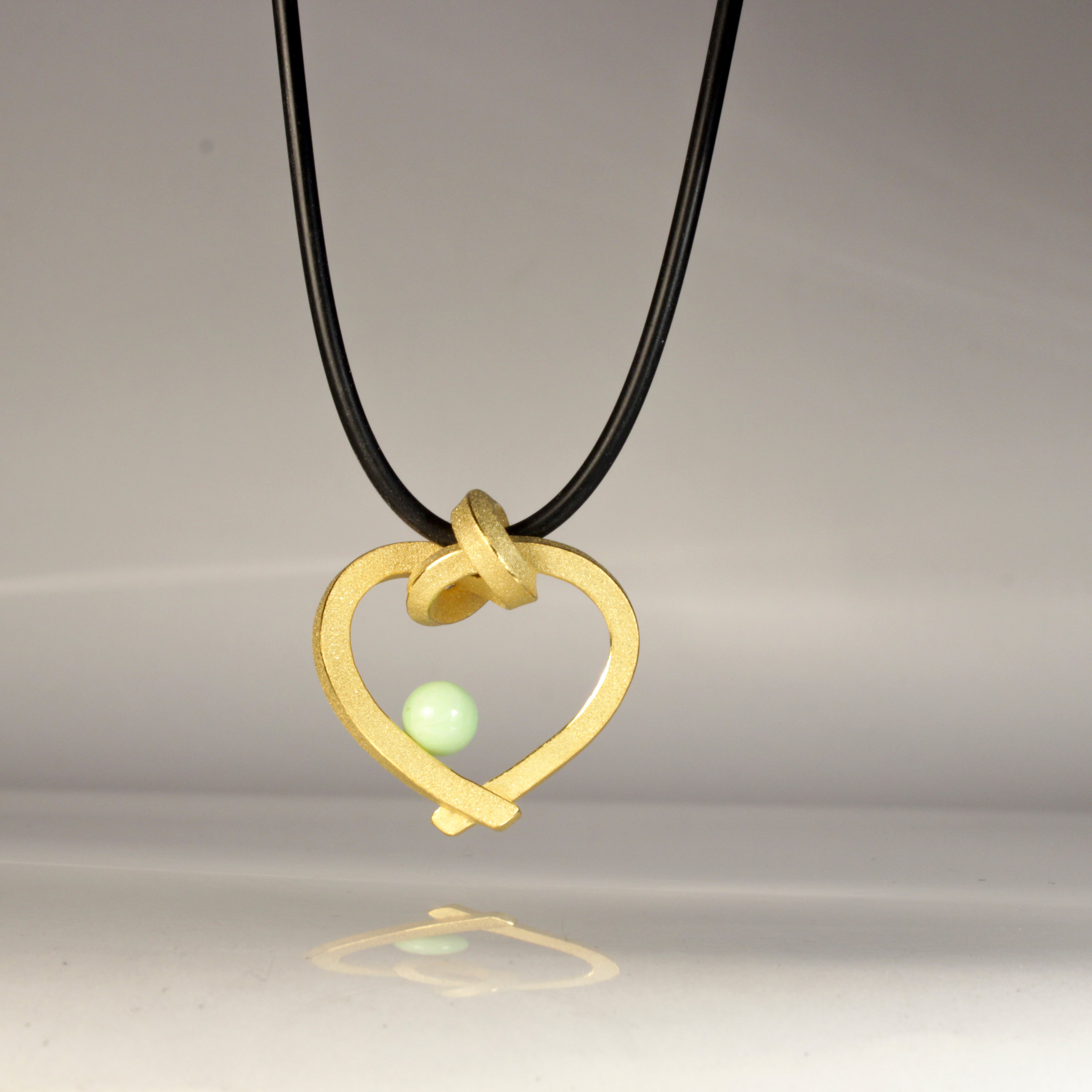 Herz mit Perle klein