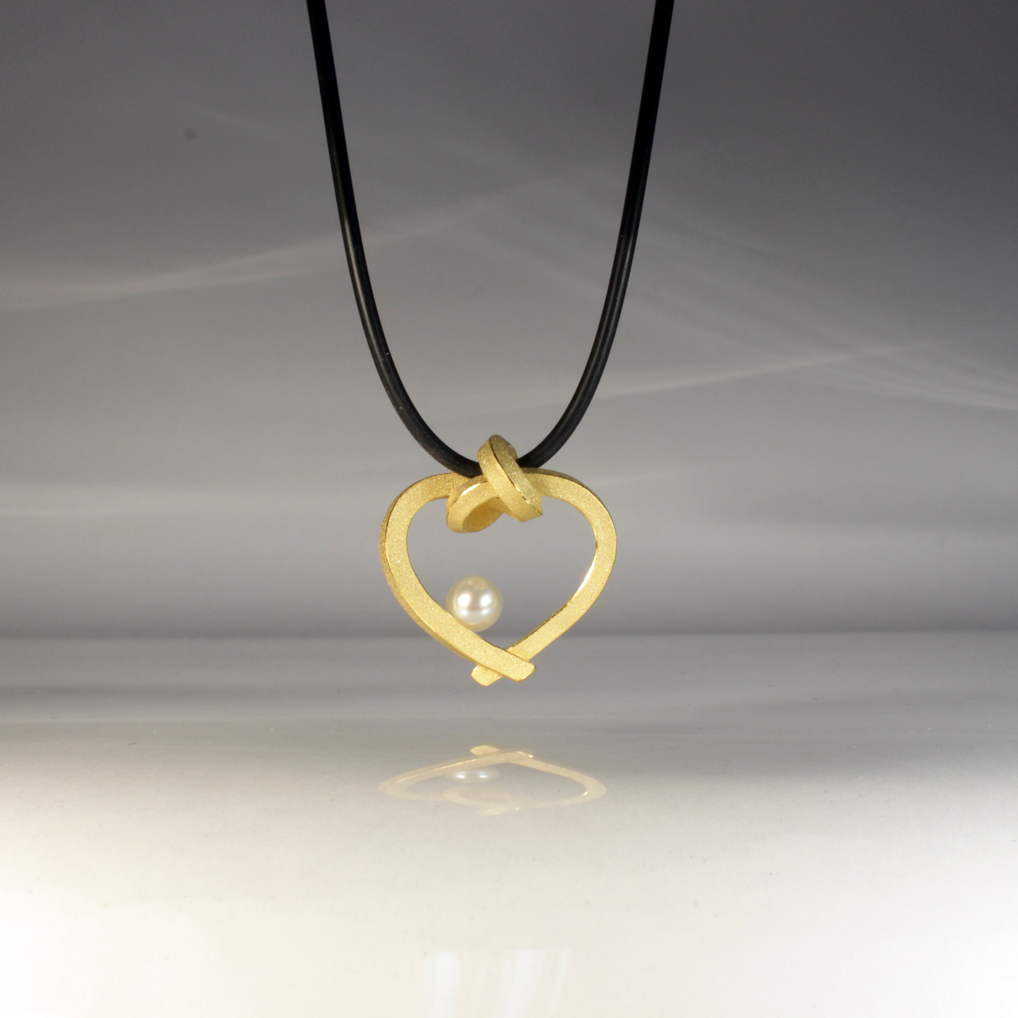 Herz mit Perle klein