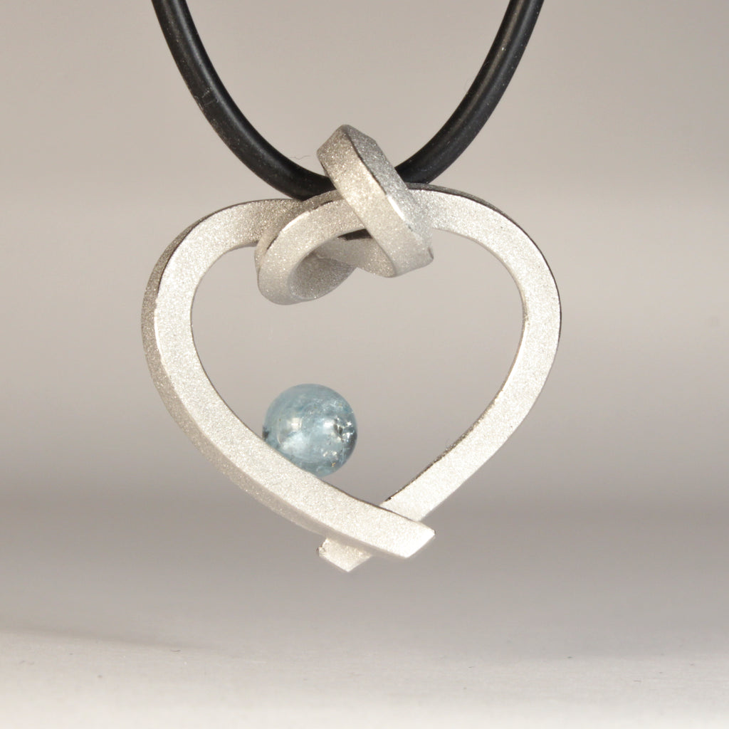 Herz mit Perle klein