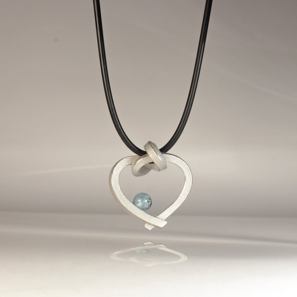 Herz mit Perle klein