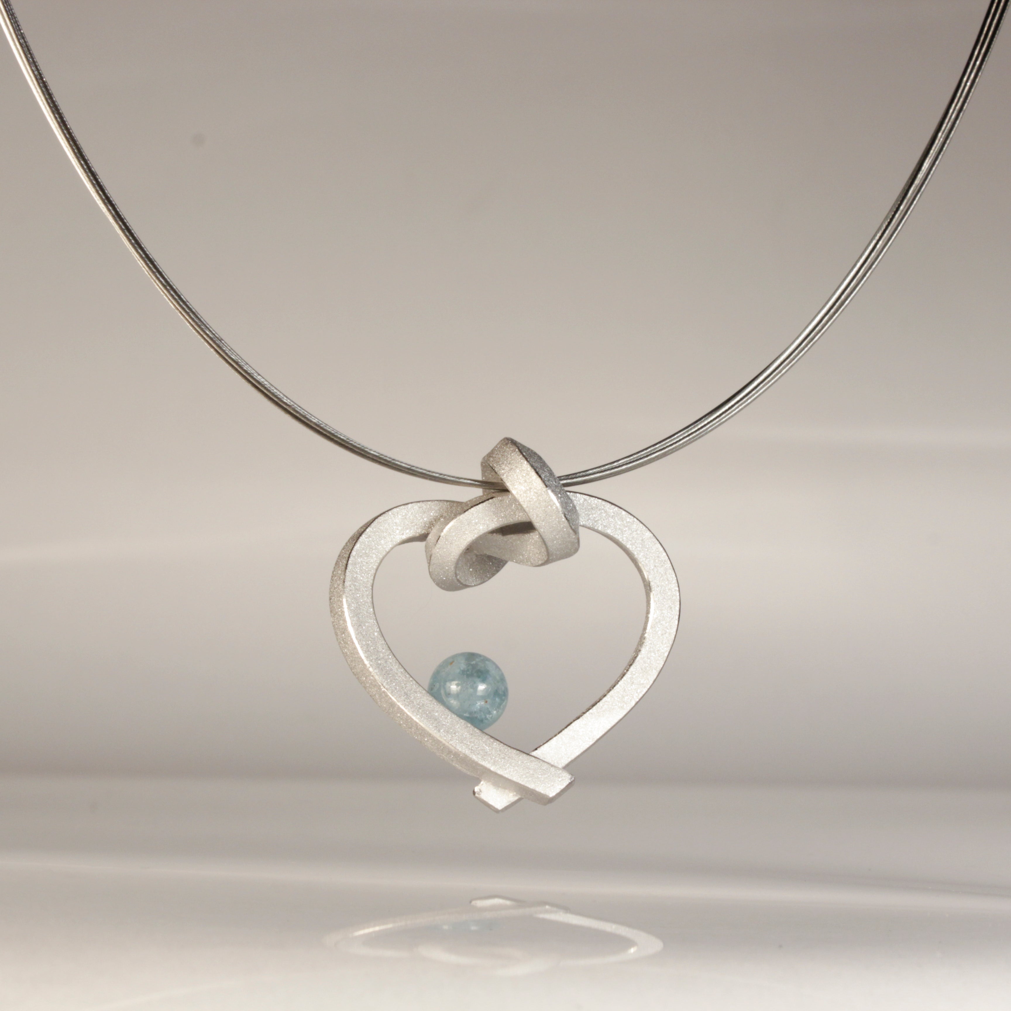 Herz mit Perle klein