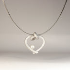 Herz mit Perle klein