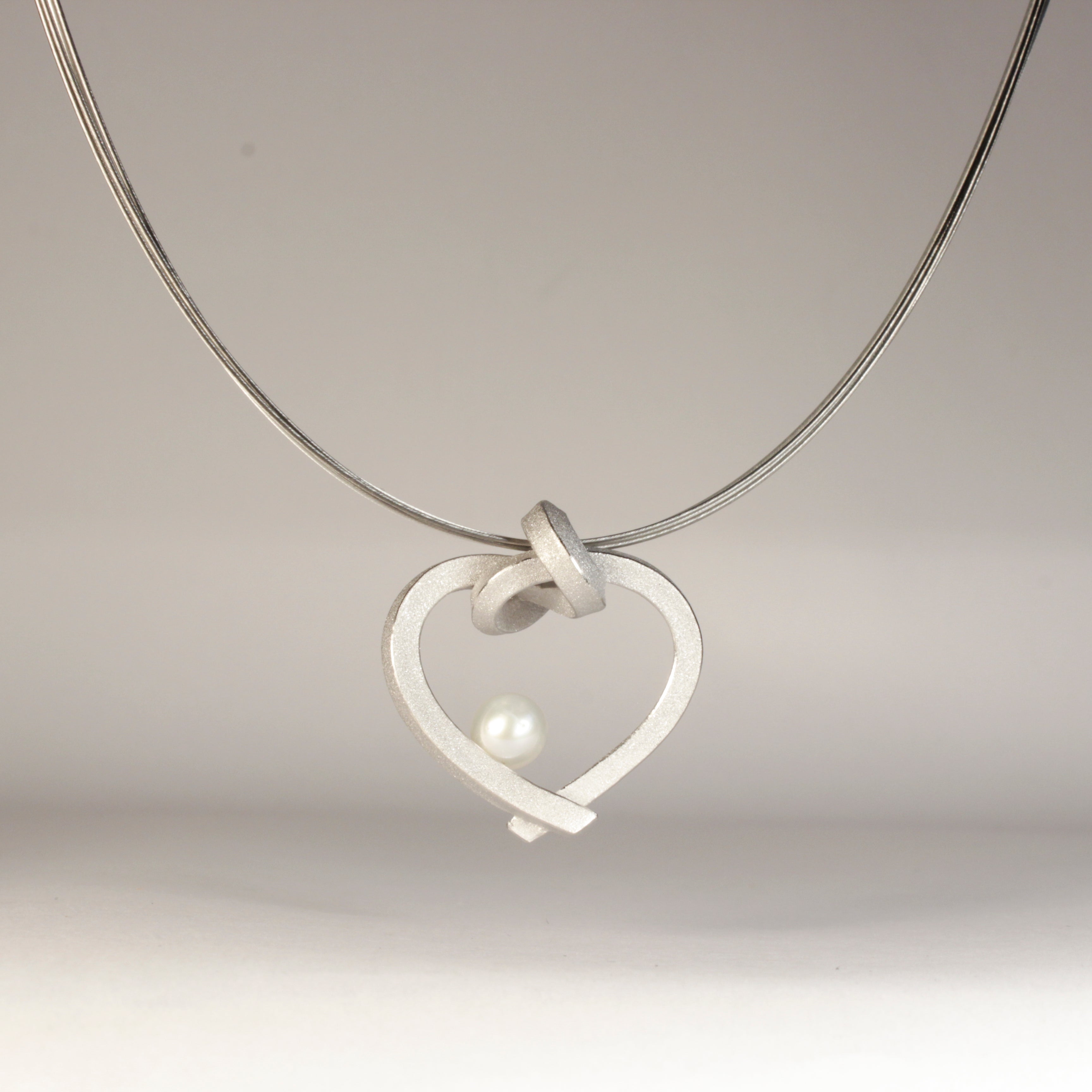 Herz mit Perle klein