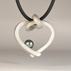 Herz mit Perle klein