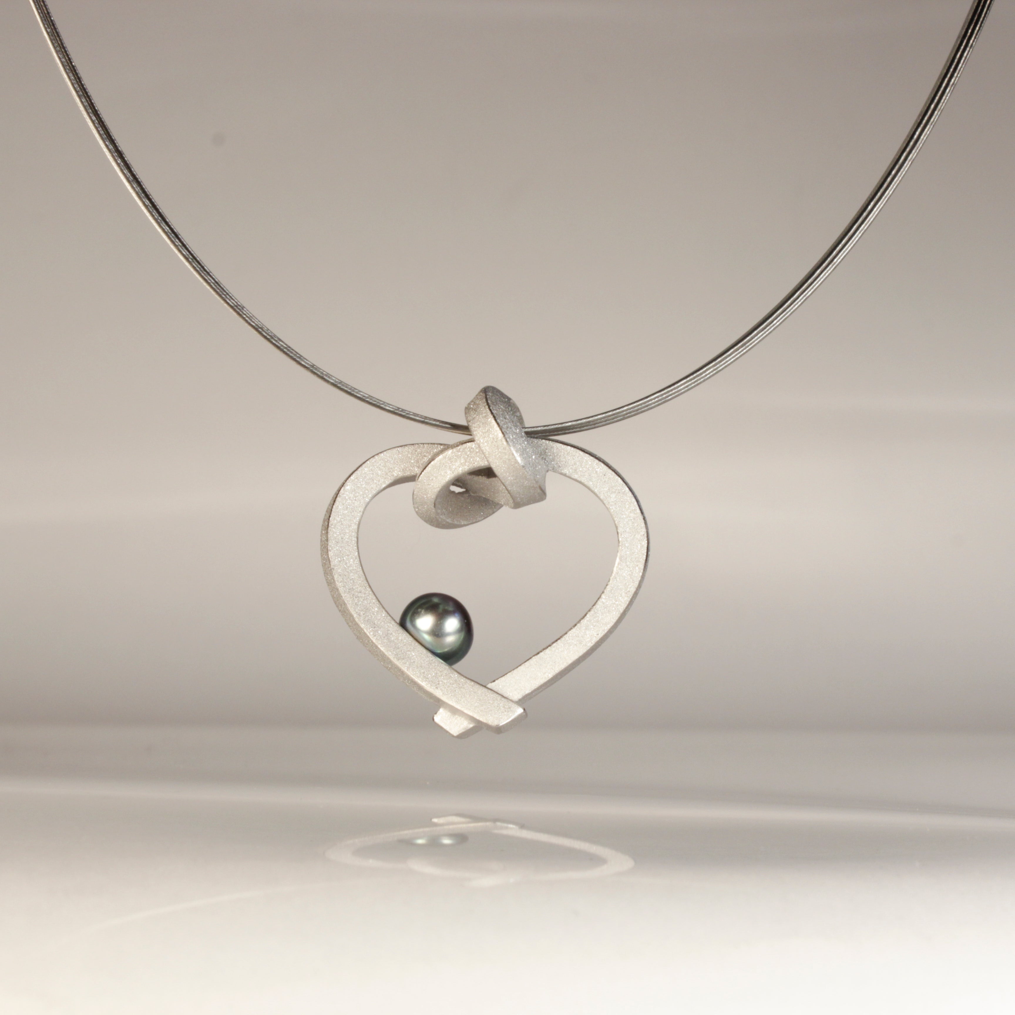 Herz mit Perle klein
