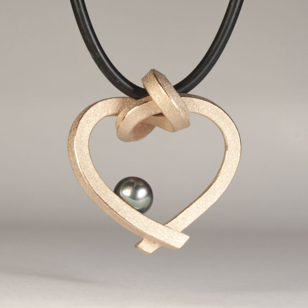 Herz mit Perle klein