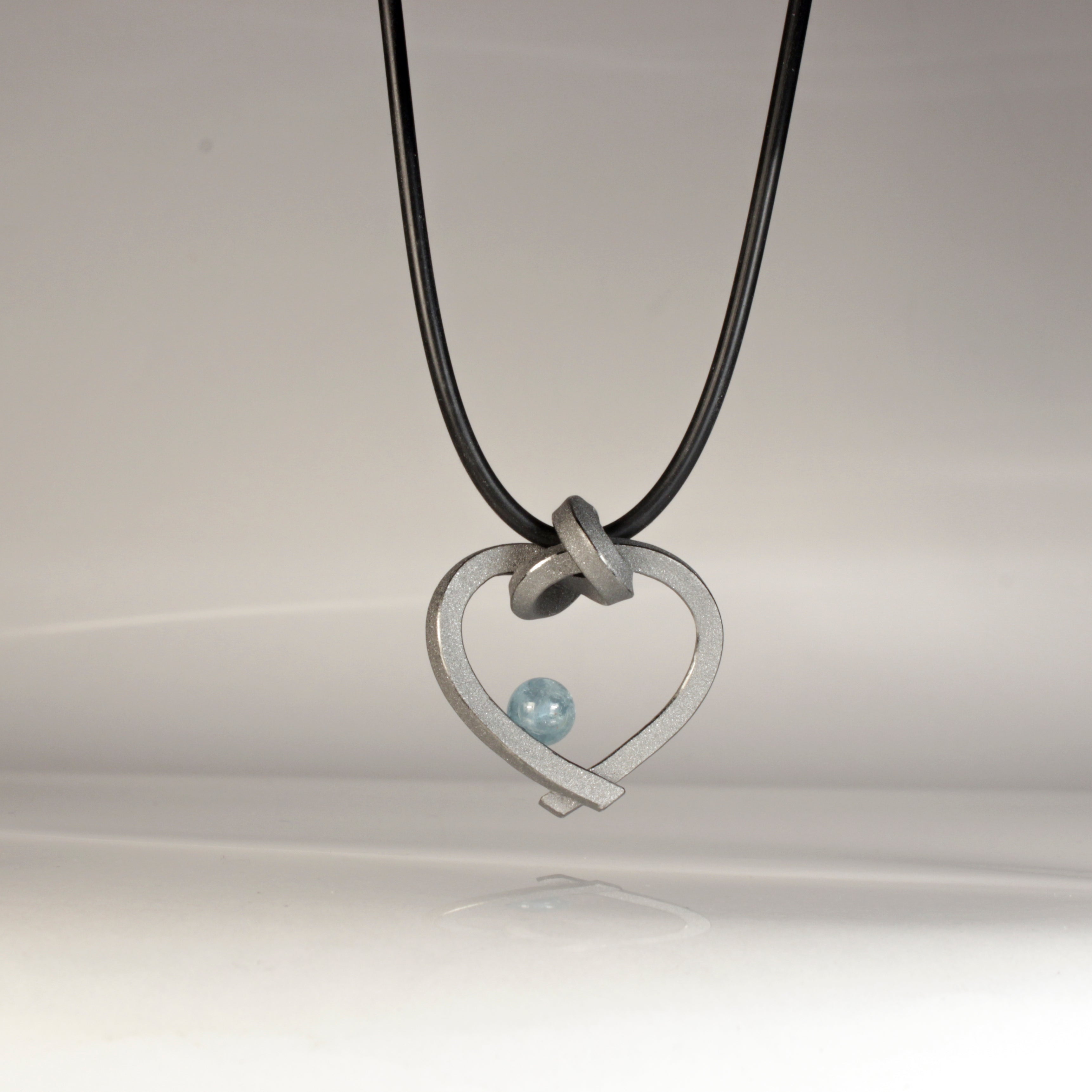 Herz mit Perle klein