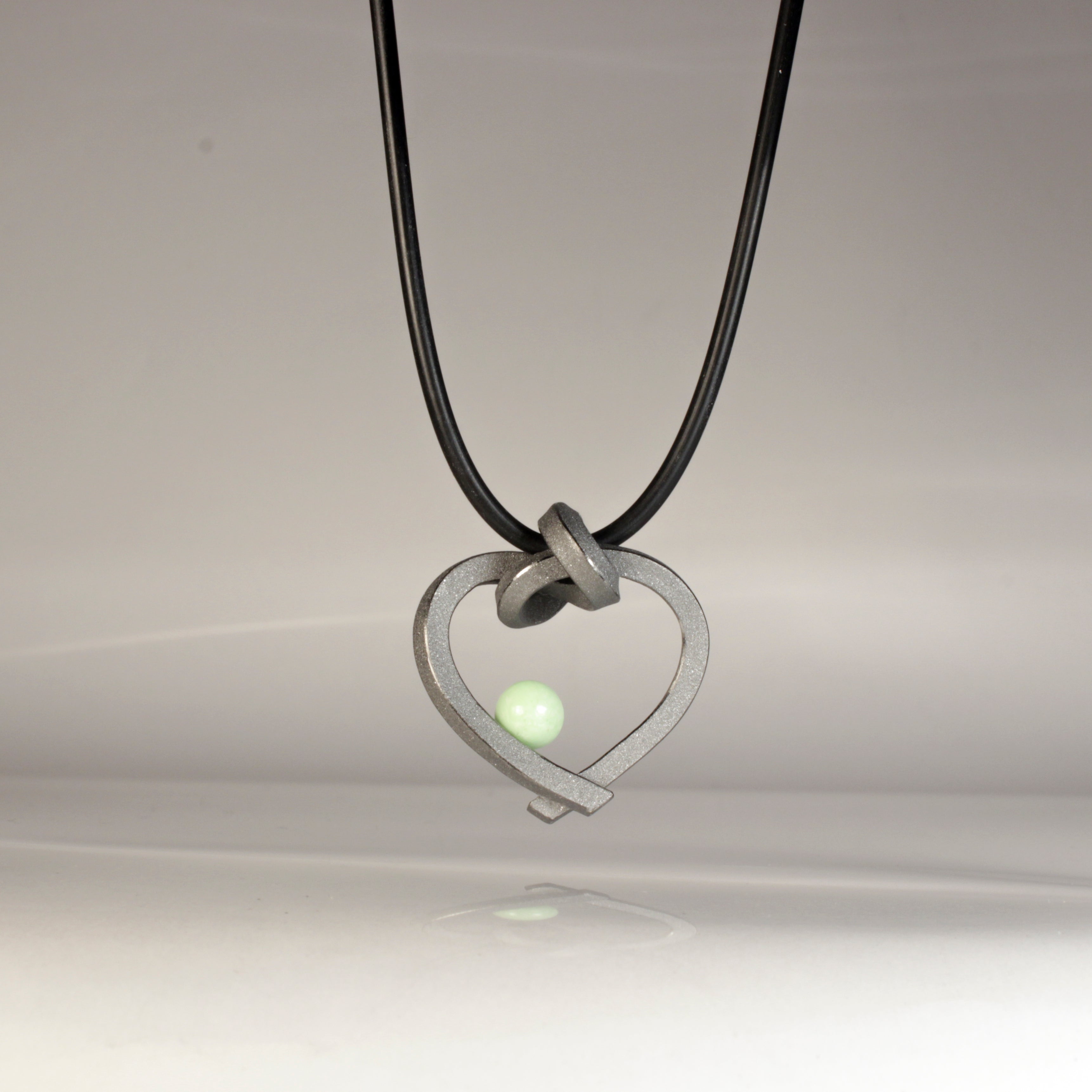 Herz mit Perle klein