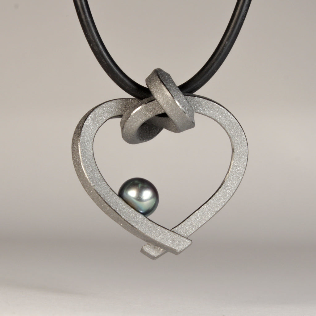 Herz mit Perle klein