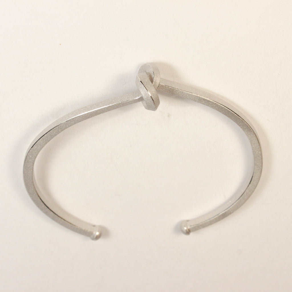 SET: Knoten (Silber) für Hals, Arm und Ohr