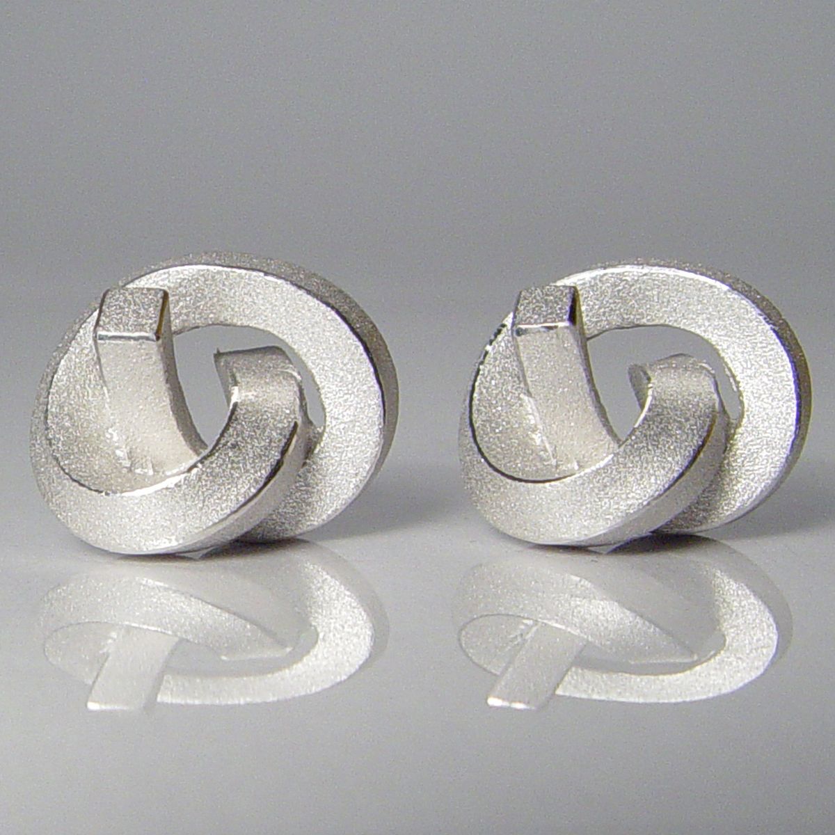 Ohrstecker Knoten kantig groß