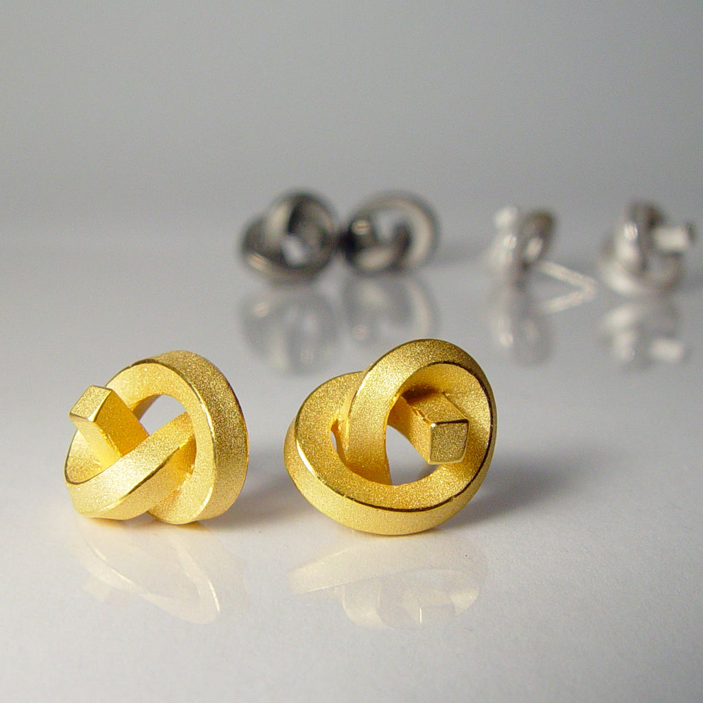 Ohrstecker Knoten kantig groß