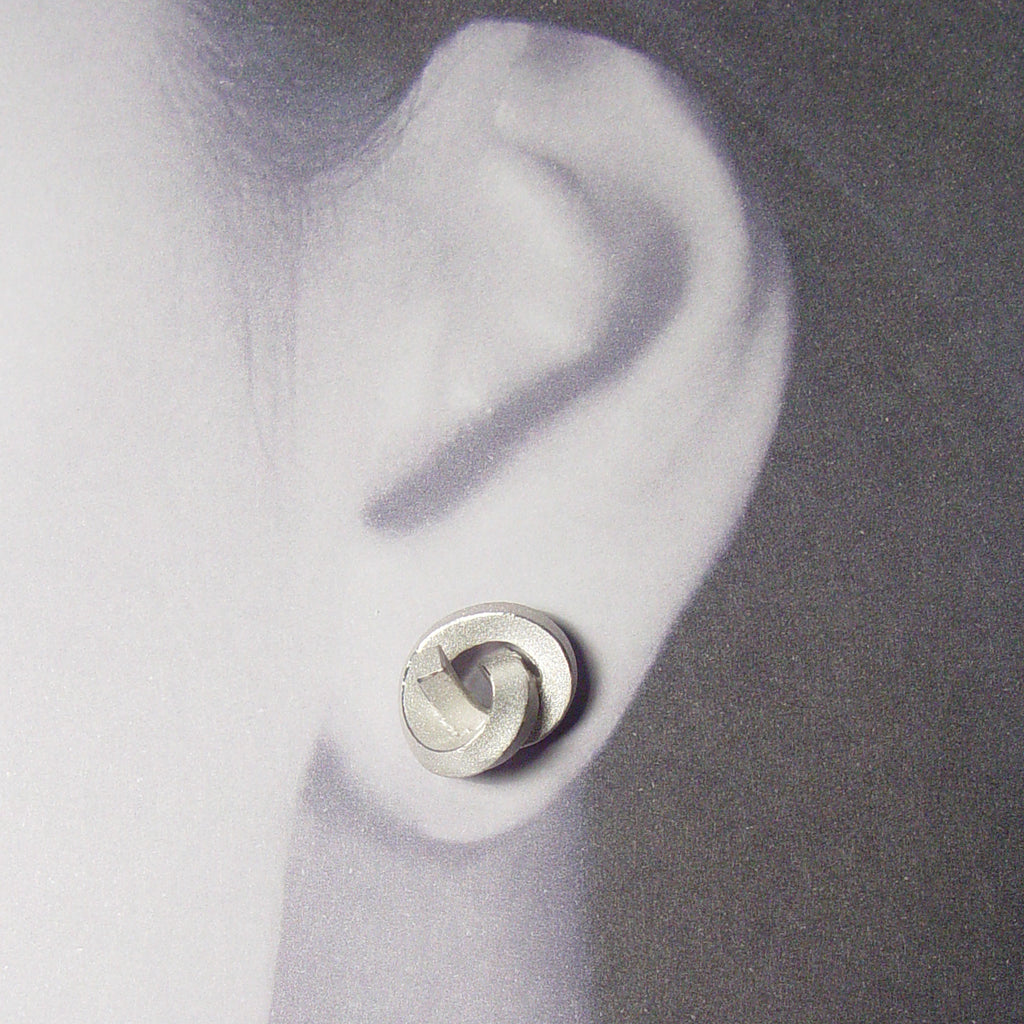 Ohrstecker Knoten kantig groß