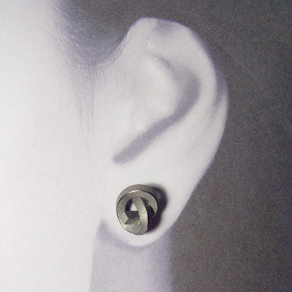 Ohrstecker Knoten kantig groß