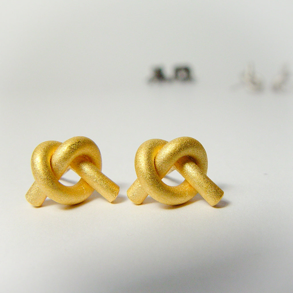 Ohr Knoten rund klein