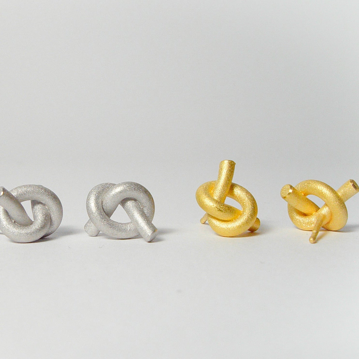 Ohr Knoten rund klein