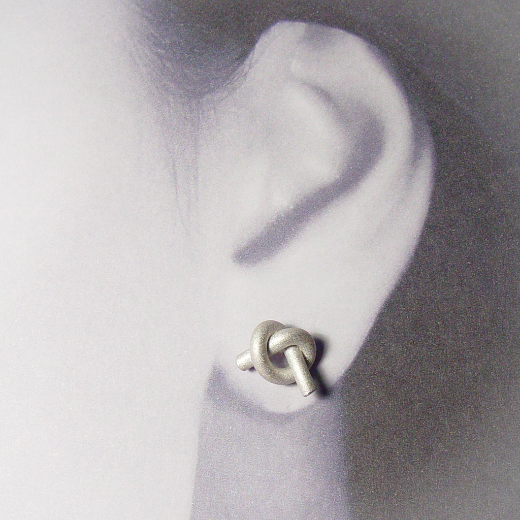 Ohr Knoten rund klein