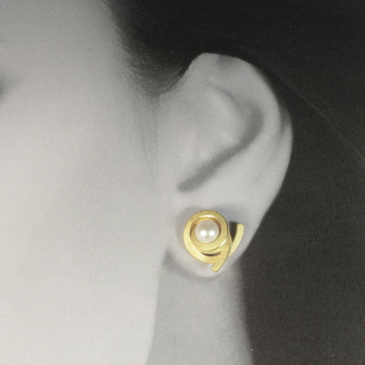 Ohrstecker Perl Spirale