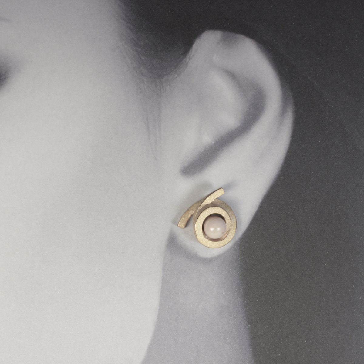 Ohrstecker Perl Spirale