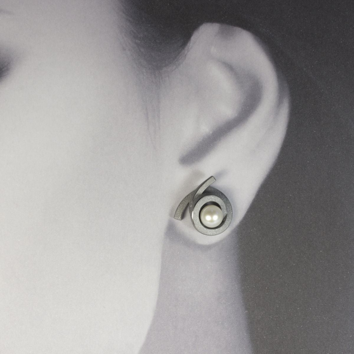 Ohrstecker Perl Spirale