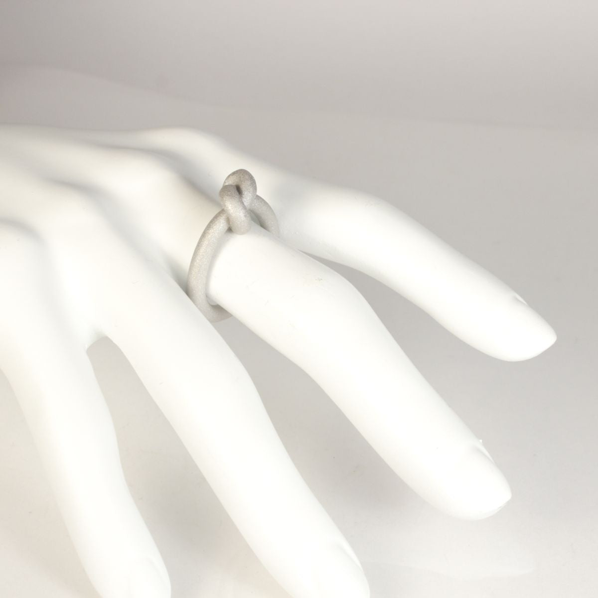 RIN 4 - Knoten Ring rund